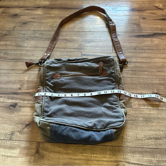 Myra Blossom Shoulder Crossbody Bag - Picture 8 of 13